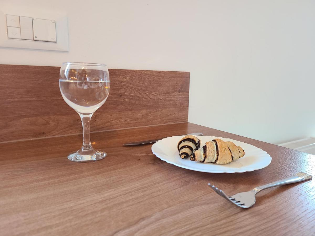 Modern 4-Star Luxury Apt - Wfh Ready, Free Parking Zagreb Dış mekan fotoğraf